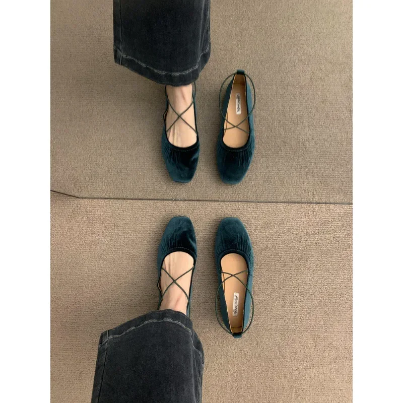 French Style Vintage Red Single Shoe Women’s 2025 New Cross Strap Soft Bottom Ballet Dance Mary Sandals Rubber Mater French Style Vintage Red Single Shoe Women's 2025 New Cross Strap Soft Bottom Ballet Dance Mary Sandals Rubber Mater