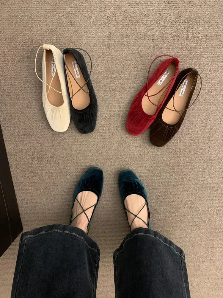 French Style Vintage Red Single Shoe Women's 2025 New Cross Strap Soft Bottom Ballet Dance Mary Sandals Rubber Mater