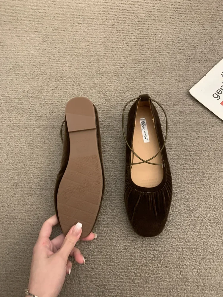 French Style Vintage Red Single Shoe Women's 2025 New Cross Strap Soft Bottom Ballet Dance Mary Sandals Rubber Mater