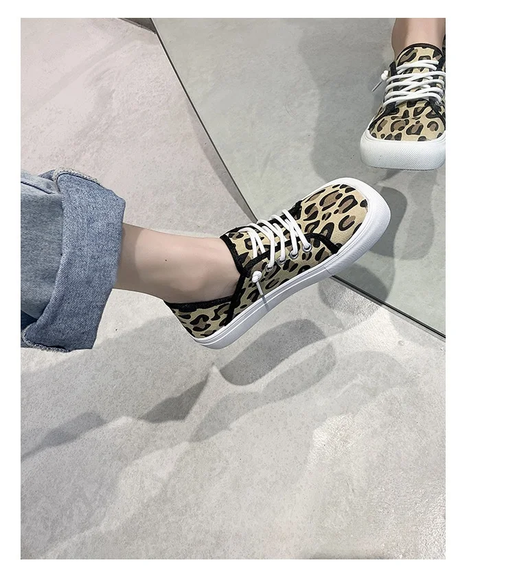 Platform Canvas Shoes for Women New Square Toe Laces Korean Fashion Sneakers Plaid Leopard Print Student Single-Layer Shoes Platform Canvas Shoes for Women New Square Toe Laces Korean Fashion Sneakers Plaid Leopard Print Student Single-Layer Shoes