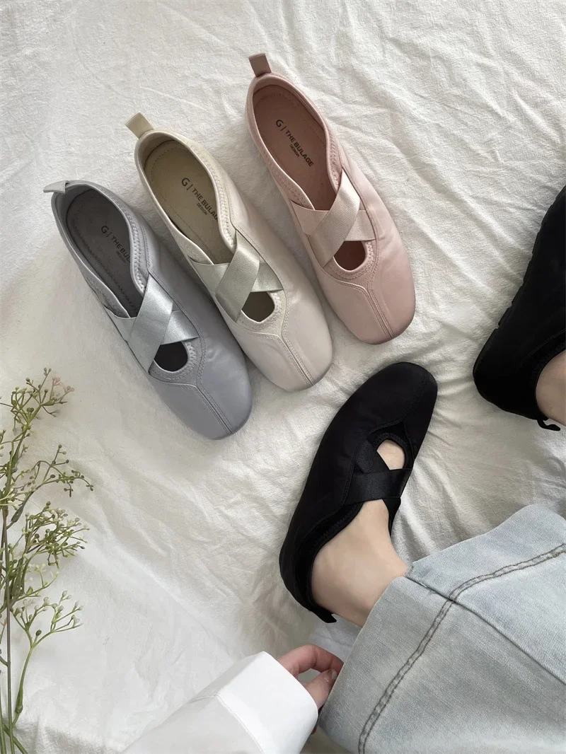 2025 New Women's Ballet Slippers Pink Soft Sole Shallow Heel Round Head Fiberglass Fabric Retro Style Low Heel