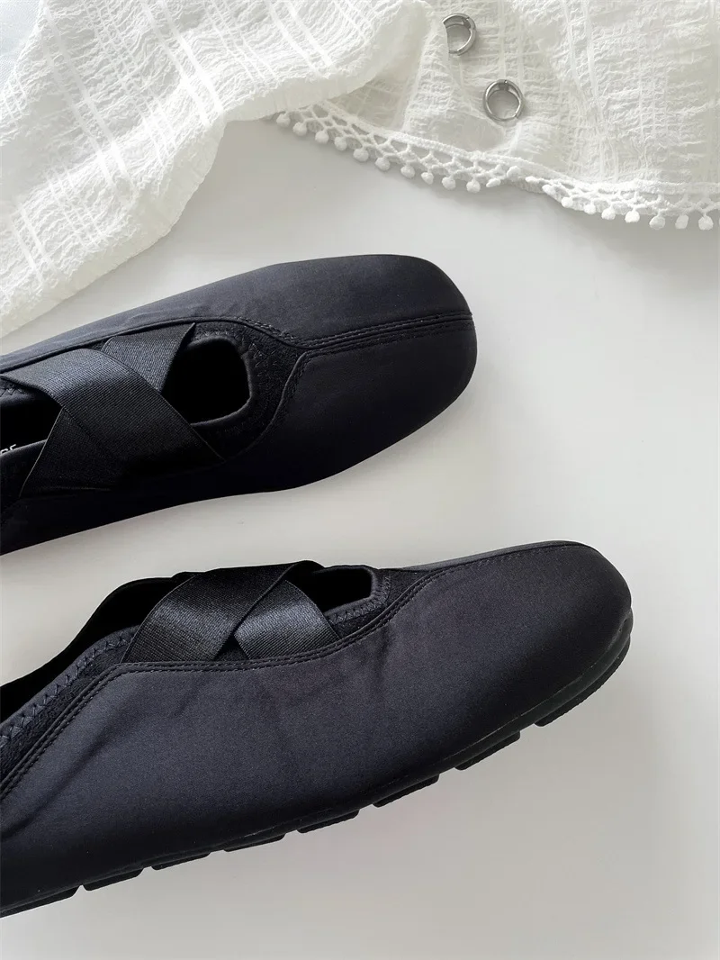 2025 New Women's Ballet Slippers Pink Soft Sole Shallow Heel Round Head Fiberglass Fabric Retro Style Low Heel