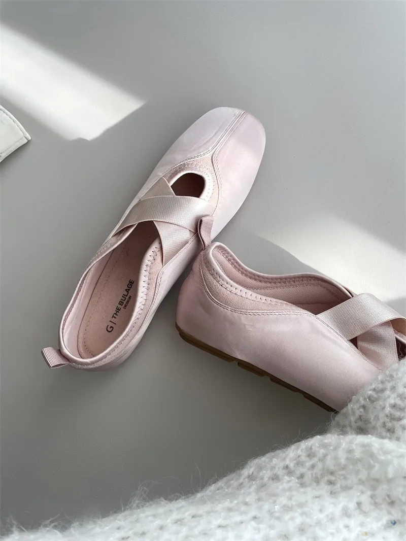 2025 New Women's Ballet Slippers Pink Soft Sole Shallow Heel Round Head Fiberglass Fabric Retro Style Low Heel