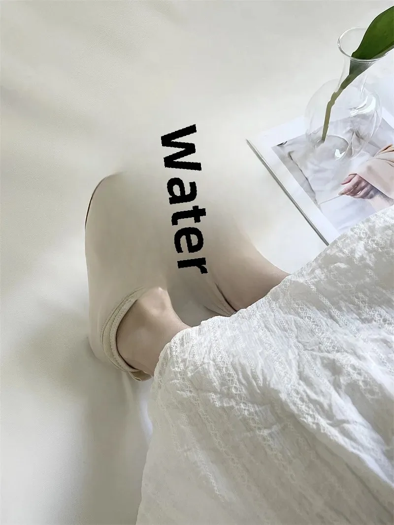 2025 New Women's Ballet Slippers Pink Soft Sole Shallow Heel Round Head Fiberglass Fabric Retro Style Low Heel