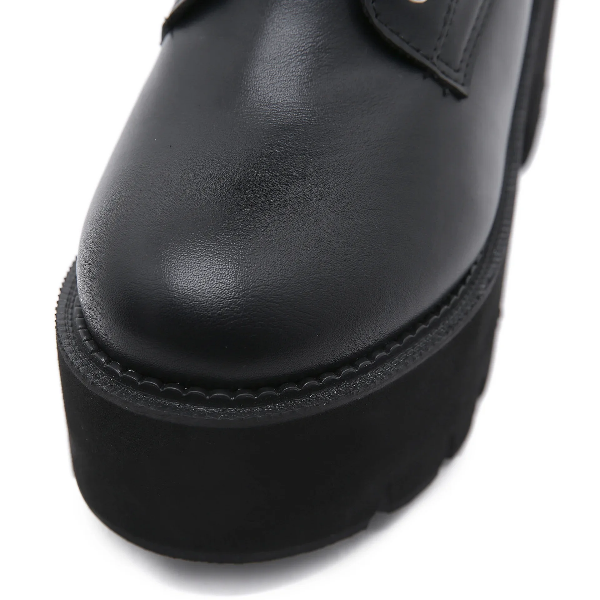 High Quality Leather Gothic Black Boots Women Heel Sexy Chain Chunky Heel Platform Boots Female Punk Style Ankle Boots Zipper