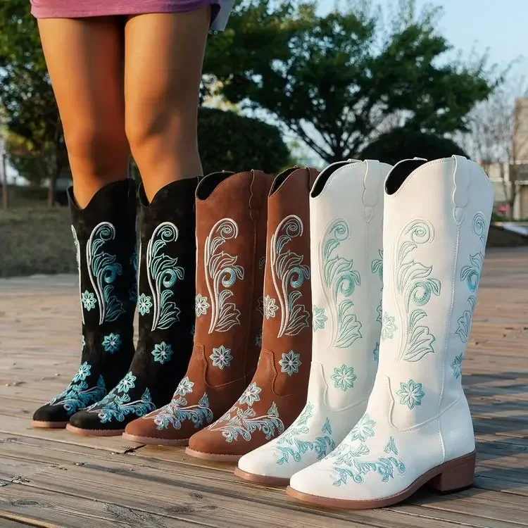 Women's Boots New Embroidered Long Tube Boots Low Heel Calf Waterproof Comfort Fashion Knight Boots Botas Mujer Botas Feminino