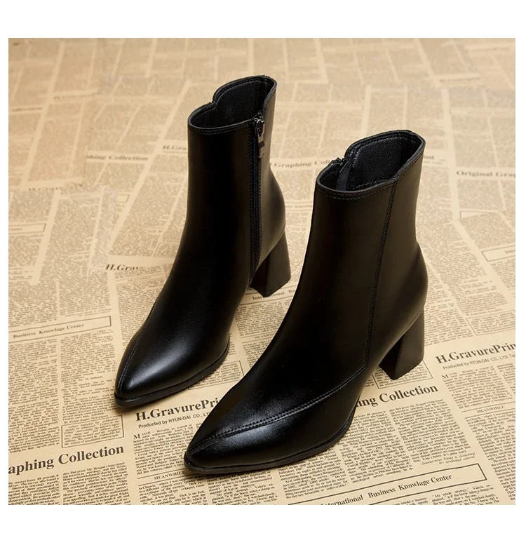 Spring and Autumn New British Style Thin and Thin Women's Boots Pointed Toe Thin Side Zipper Black Nude Boots Women Spring and Autumn New British Style Thin and Thin Women's Boots Pointed Toe Thin Side Zipper Black Nude Boots Women
