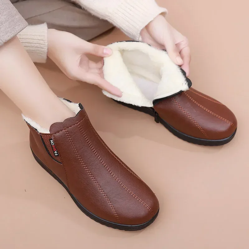 Mother Shoes Cotton Shoes Middle-aged Winter Warm Non-slip Soft Soled Ankle Boots Elderly Women's Shoes Plus Velvet Leather Shoe