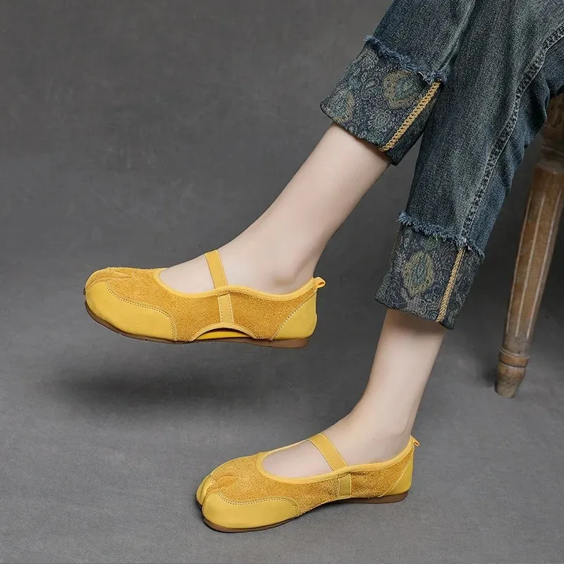 Cross Strap Tabi Hollow Flat Shoes Women Mary Jane Slip-on Split Toe Ballet Flats Trainers 2025 Summer Outdoor Walking Sneakers