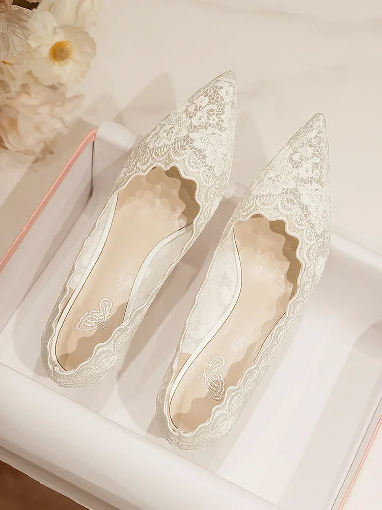 Embroidered Bridal Shoes Wedding Shoes Retro French Sandals 6.5cm High Heels Single Shoes Thin Heels Banquet Pointed Pumps Embroidered Bridal Shoes Wedding Shoes Retro French Sandals 6.5cm High Heels Single Shoes Thin Heels Banquet Pointed Pumps