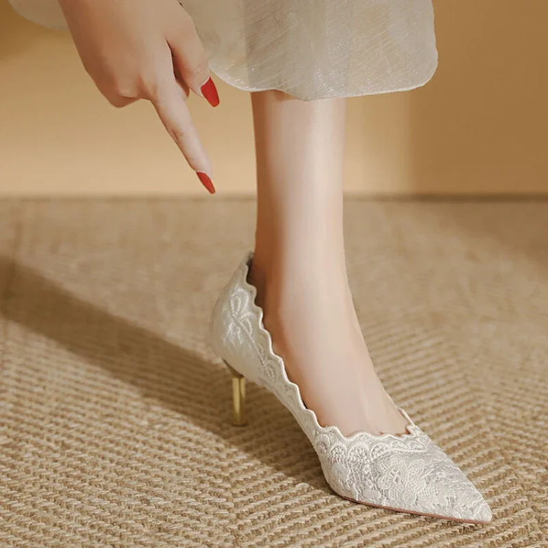 Embroidered Bridal Shoes Wedding Shoes Retro French Sandals 6.5cm High Heels Single Shoes Thin Heels Banquet Pointed Pumps