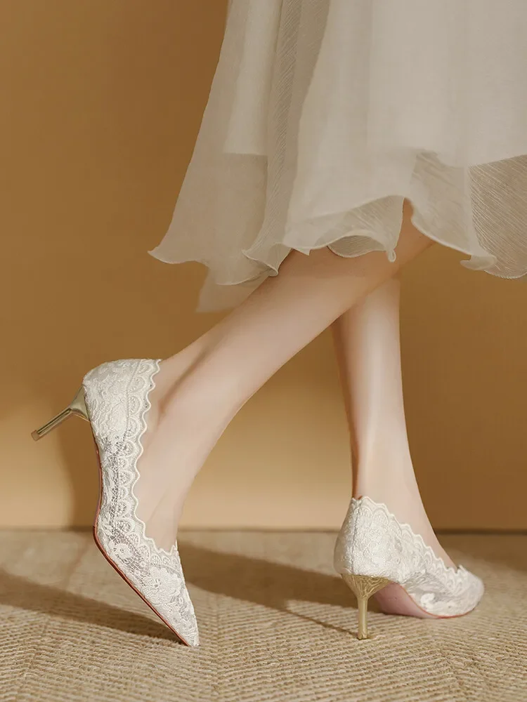 Embroidered Bridal Shoes Wedding Shoes Retro French Sandals 6.5cm High Heels Single Shoes Thin Heels Banquet Pointed Pumps Embroidered Bridal Shoes Wedding Shoes Retro French Sandals 6.5cm High Heels Single Shoes Thin Heels Banquet Pointed Pumps
