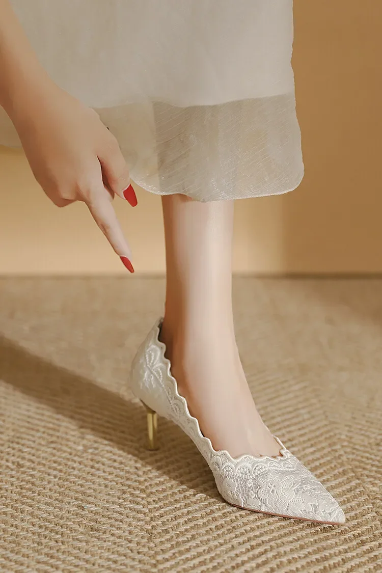 Embroidered Bridal Shoes Wedding Shoes Retro French Sandals 6.5cm High Heels Single Shoes Thin Heels Banquet Pointed Pumps Embroidered Bridal Shoes Wedding Shoes Retro French Sandals 6.5cm High Heels Single Shoes Thin Heels Banquet Pointed Pumps