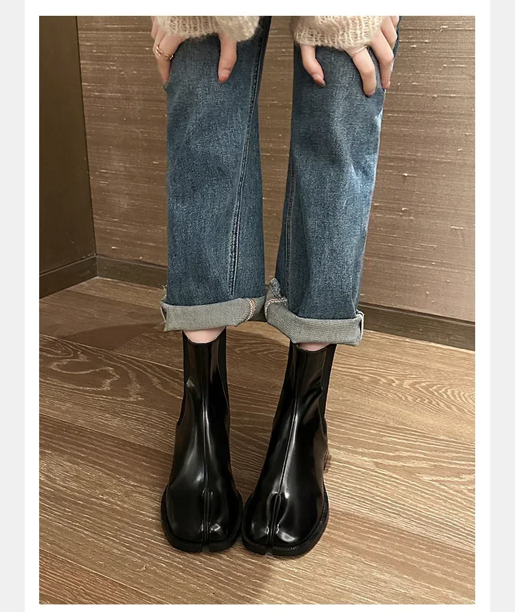 Autumn and Winter New British Style Horseshoe Shoes, Short Boots with Elastic Midsole and Personalized Design, Chelsea