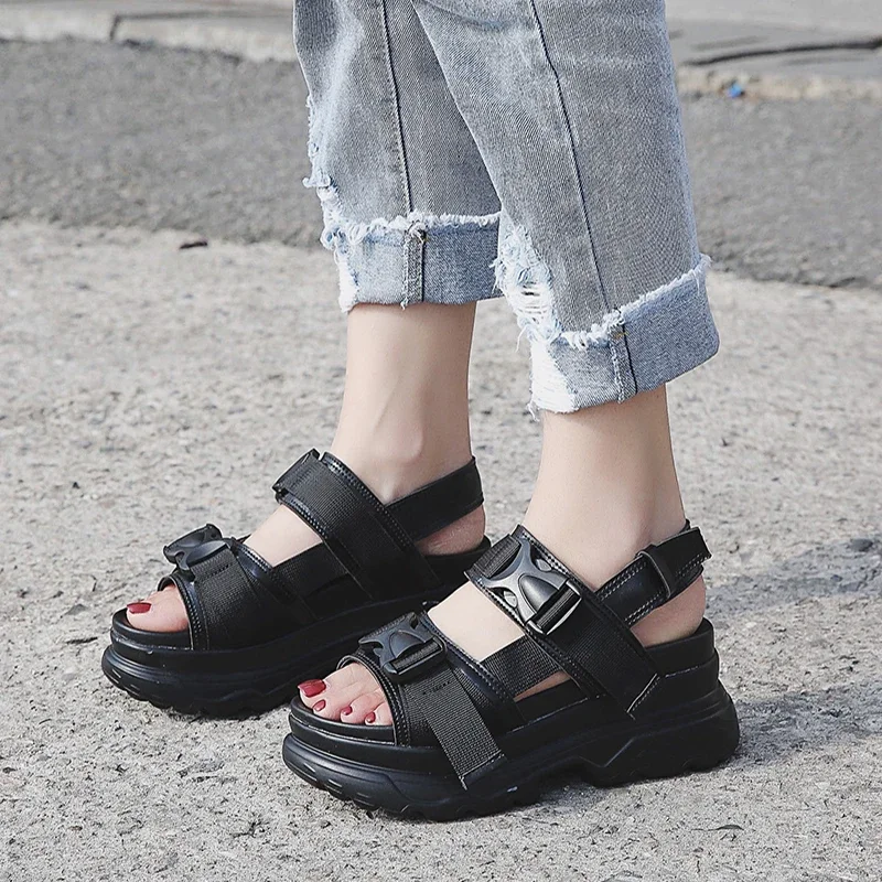 Summer Women Sandals Buckle Design Black White Platform Sandals Comfortable Women Thick Sole Beach Shoes Sport Sandalias Mujer Summer Women Sandals Buckle Design Black White Platform Sandals Comfortable Women Thick Sole Beach Shoes Sport Sandalias Mujer