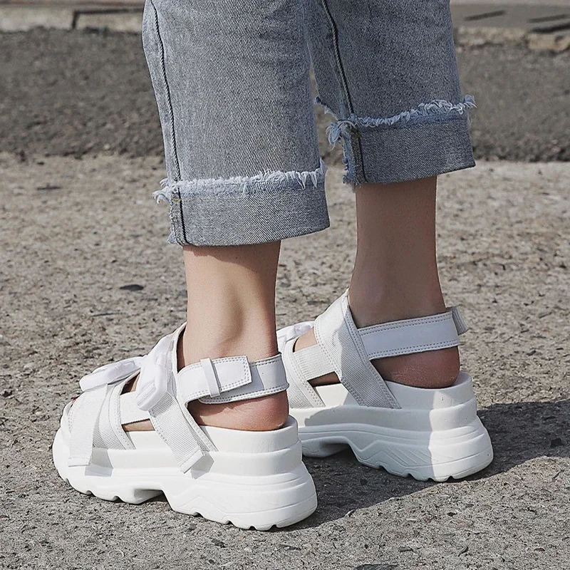 Summer Women Sandals Buckle Design Black White Platform Sandals Comfortable Women Thick Sole Beach Shoes Sport Sandalias Mujer Summer Women Sandals Buckle Design Black White Platform Sandals Comfortable Women Thick Sole Beach Shoes Sport Sandalias Mujer