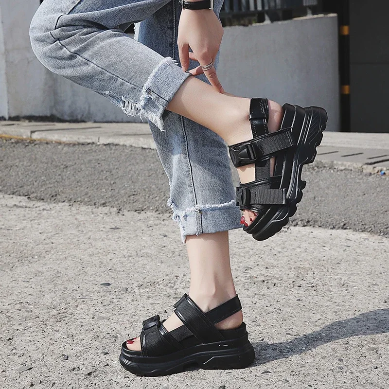 Summer Women Sandals Buckle Design Black White Platform Sandals Comfortable Women Thick Sole Beach Shoes Sport Sandalias Mujer Summer Women Sandals Buckle Design Black White Platform Sandals Comfortable Women Thick Sole Beach Shoes Sport Sandalias Mujer
