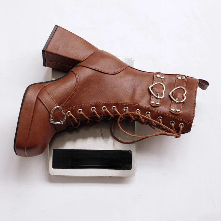 9cm Square Heel Waterproof Platform Short Boots Heart-shaped Metal Buckle Rivets Leather Short Plush Winter Ankle Boots 35-45 9cm Square Heel Waterproof Platform Short Boots Heart-shaped Metal Buckle Rivets Leather Short Plush Winter Ankle Boots 35-45