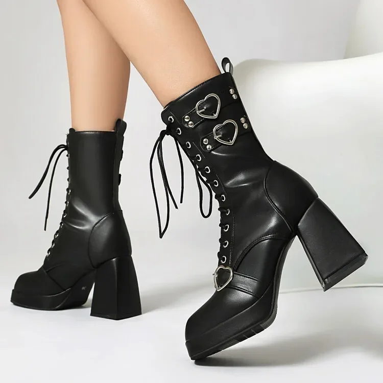 9cm Square Heel Waterproof Platform Short Boots Heart-shaped Metal Buckle Rivets Leather Short Plush Winter Ankle Boots 35-45 9cm Square Heel Waterproof Platform Short Boots Heart-shaped Metal Buckle Rivets Leather Short Plush Winter Ankle Boots 35-45