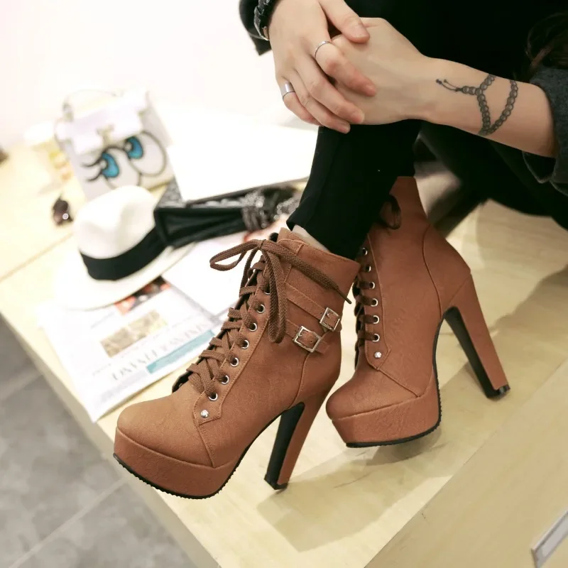 Women's Boots Super High Heels Short Boots High Heels Waterproof Platform Belt Buckle Low Cut Fashion Women's Boots
