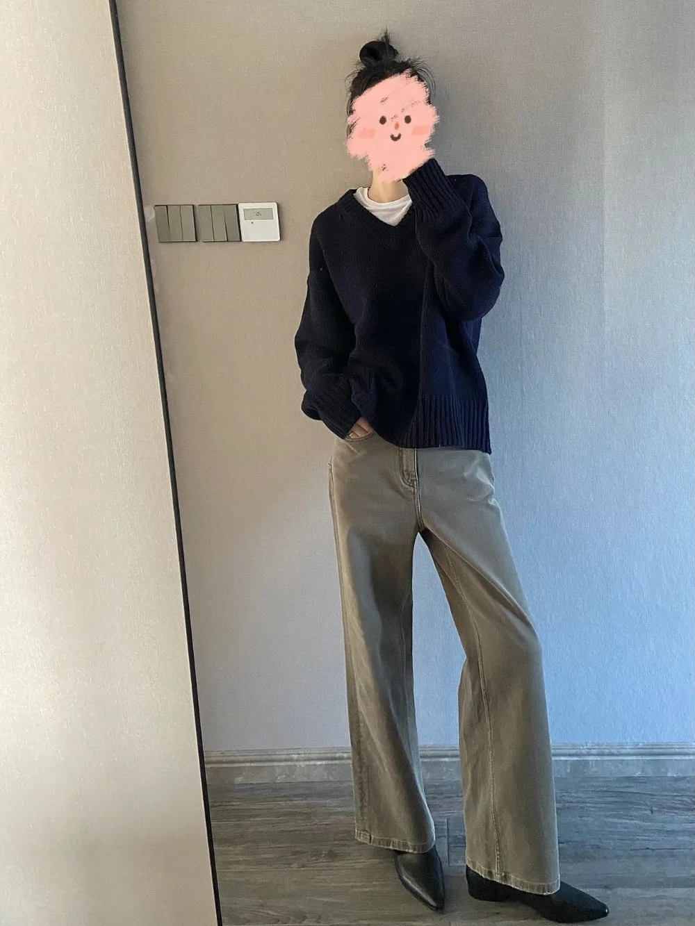 Retro Short Boots Women's Autumn/Winter Genuine Leather Pointed Chelsea Boots Womens Flat Bare shoes for Women Thin shoes Women