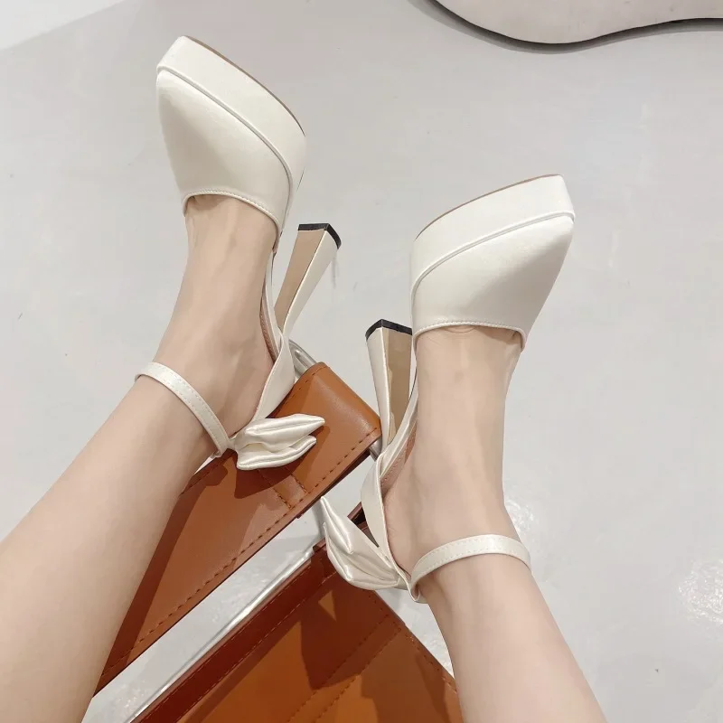 High Heels Women Summer New Fashion Satin Face High Heel Sandals Bow One Word Buckle Pointed Toe Thick Heel Women's Shoes High Heels Women Summer New Fashion Satin Face High Heel Sandals Bow One Word Buckle Pointed Toe Thick Heel Women's Shoes