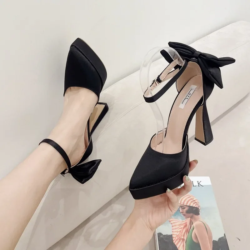 High Heels Women Summer New Fashion Satin Face High Heel Sandals Bow One Word Buckle Pointed Toe Thick Heel Women's Shoes High Heels Women Summer New Fashion Satin Face High Heel Sandals Bow One Word Buckle Pointed Toe Thick Heel Women's Shoes