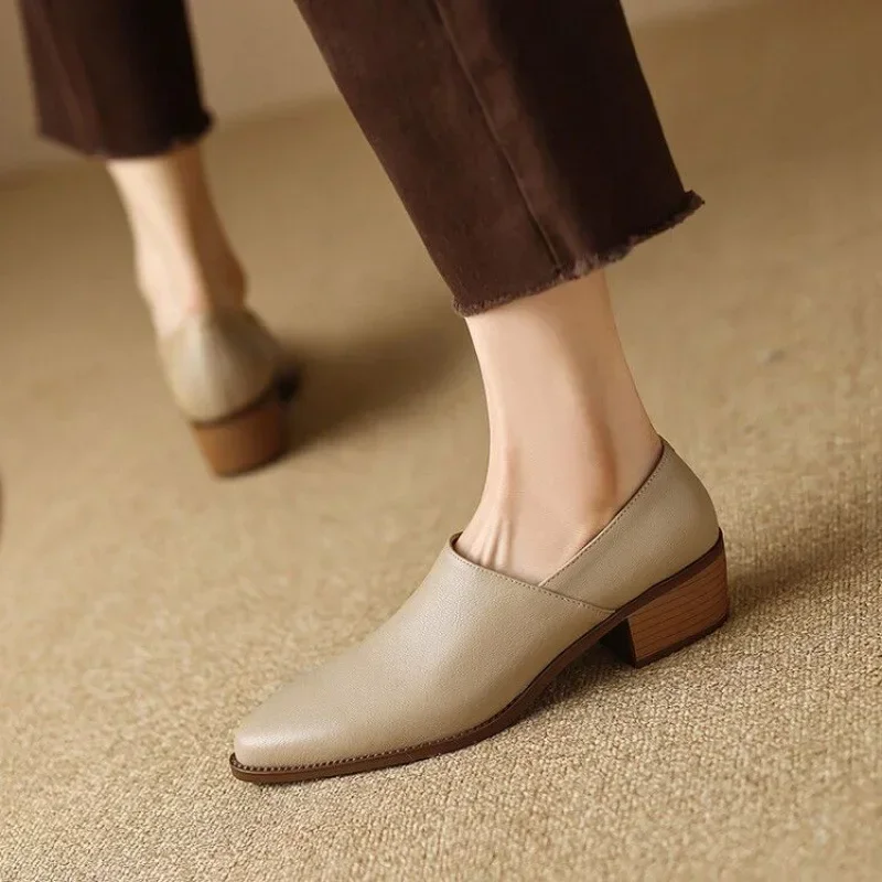 Leather Deep Mouth Single Shoes Women Spring Autumn New Coarse Heel Pointed Toe Retro Small Leather Shoes Women Slip-On Mid Leather Deep Mouth Single Shoes Women Spring Autumn New Coarse Heel Pointed Toe Retro Small Leather Shoes Women Slip-On Mid