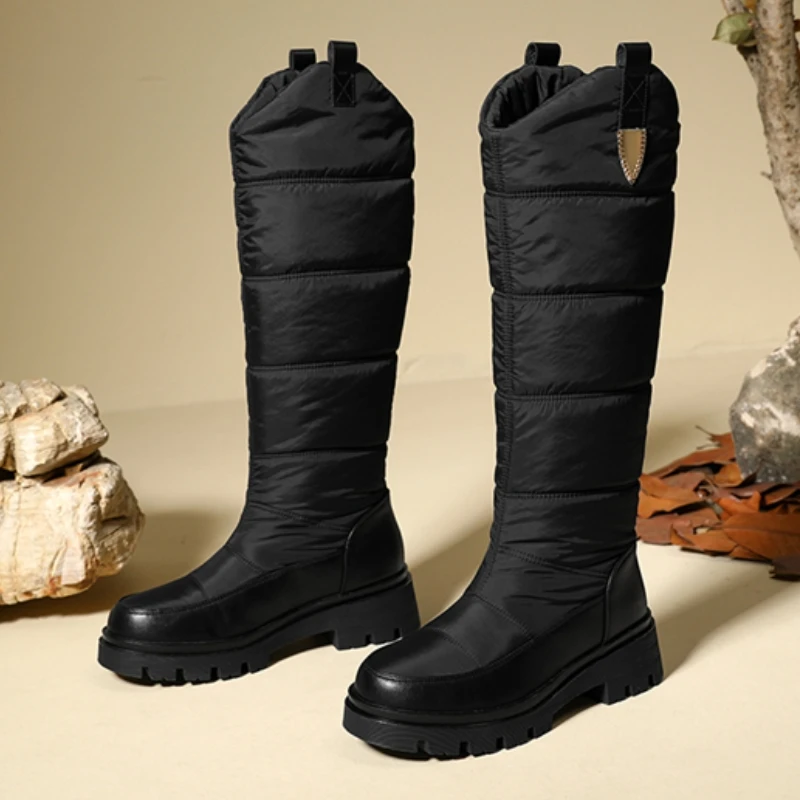 Women's Winter Knee High Snow Boots Black White Warm Fur Plush High Boot Casual Low Heel Fashion Long Rain Shoes Waterproof