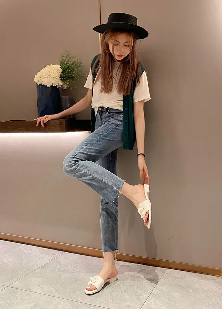 Designer Camellia Flower Slippers Women 2021 Sandalias Summer Lazy Shoes Ladies Ins Low Heels Metal Camellia Floral Slides Mujer