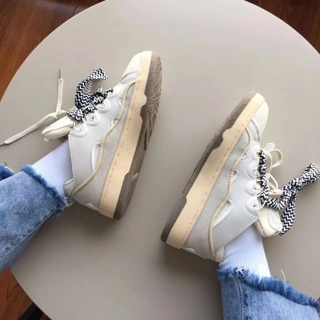 Retro Sports Shoes for Women All-match Whip Design Niche Sneakers Drop Ship