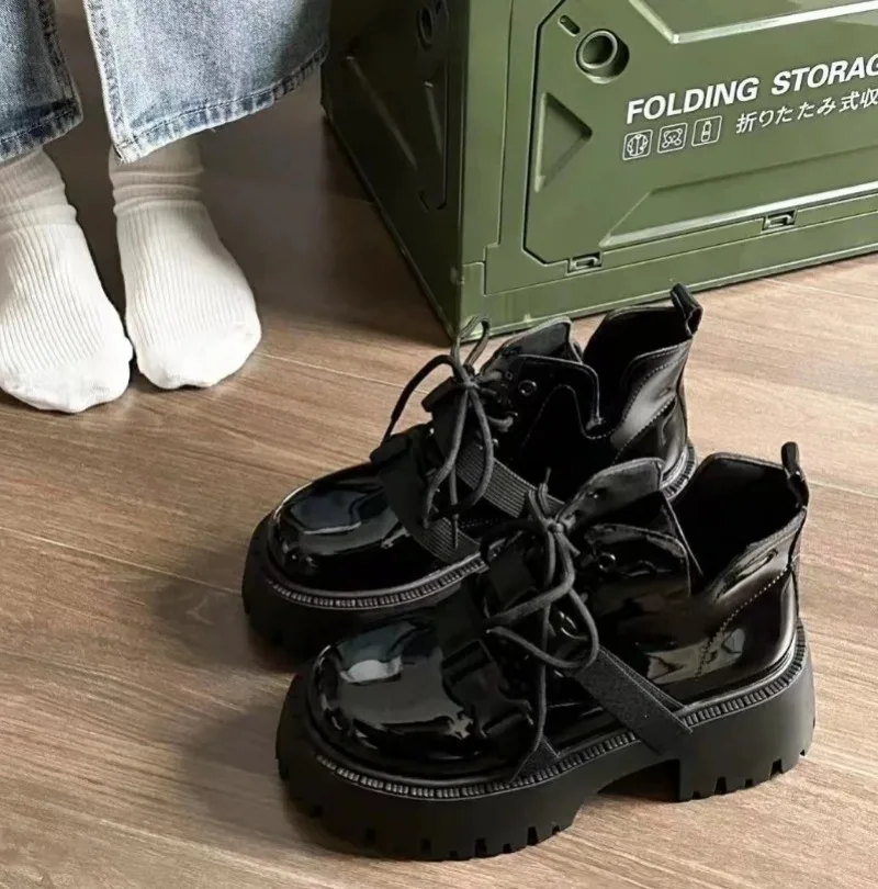 Black Riding Boots Women Autumn New Thick Soles with British Style Booties Sweet Cool Little Booties Platform Shoes Western