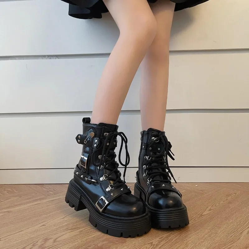 New Women's Rivet Chain Design Short Boots Gothic Shoes Street Fashion Lady Rock Boots Metal Decor Punk Style Women Shoes