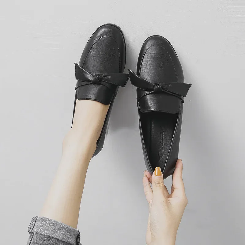 2024 Spring Fashion Flat Shoes Women PU Leather Slip on Loafer Shoes Ladies Flats Mocassins Big Size 44 Sapato Feminino Loafers