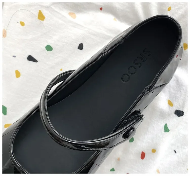 Retro Red Mary Jane Shoes Women Thick Heels Ankle Buckle Lolita Shoes Woman Student French Square Heel Shallow Mouth Single Shoe Retro Red Mary Jane Shoes Women Thick Heels Ankle Buckle Lolita Shoes Woman Student French Square Heel Shallow Mouth Single Shoe