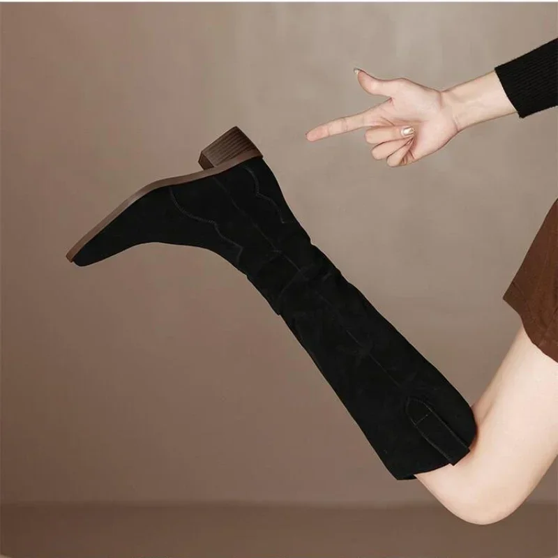 Fashionable and Elegant Women's Boots Autumn and Winter Vintage Slim Fit Knee Fold Long Boots Western Knight Boots