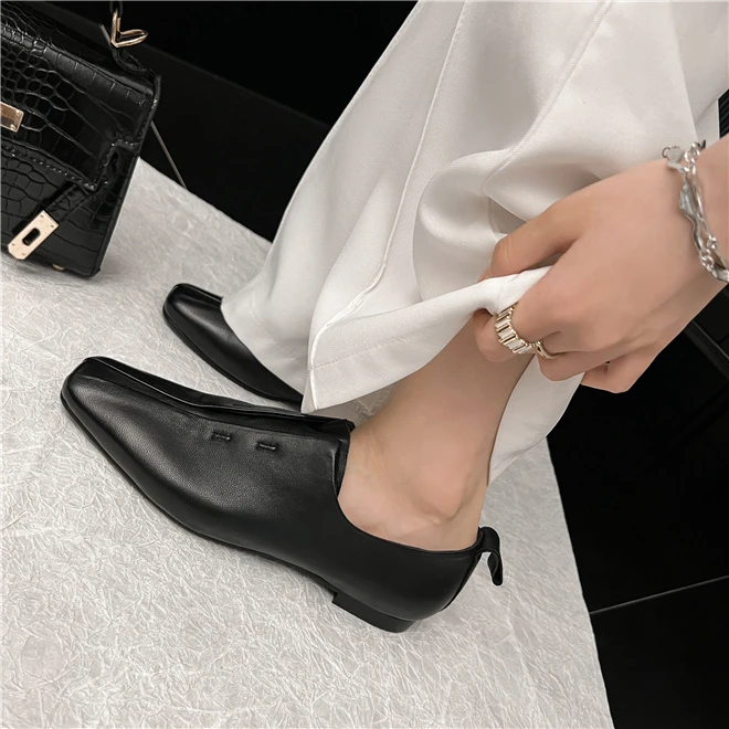 Women Flat Shoes Genuine Leather Sheepskin Comfort Flats Slip On Silver Beige Simple Shoes Spring Autumn Soft Loafers Square Toe