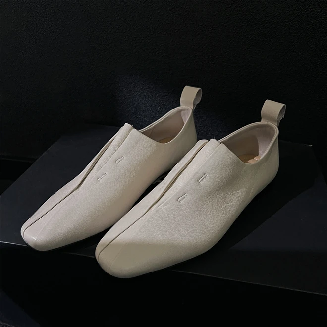 Women Flat Shoes Genuine Leather Sheepskin Comfort Flats Slip On Silver Beige Simple Shoes Spring Autumn Soft Loafers Square Toe