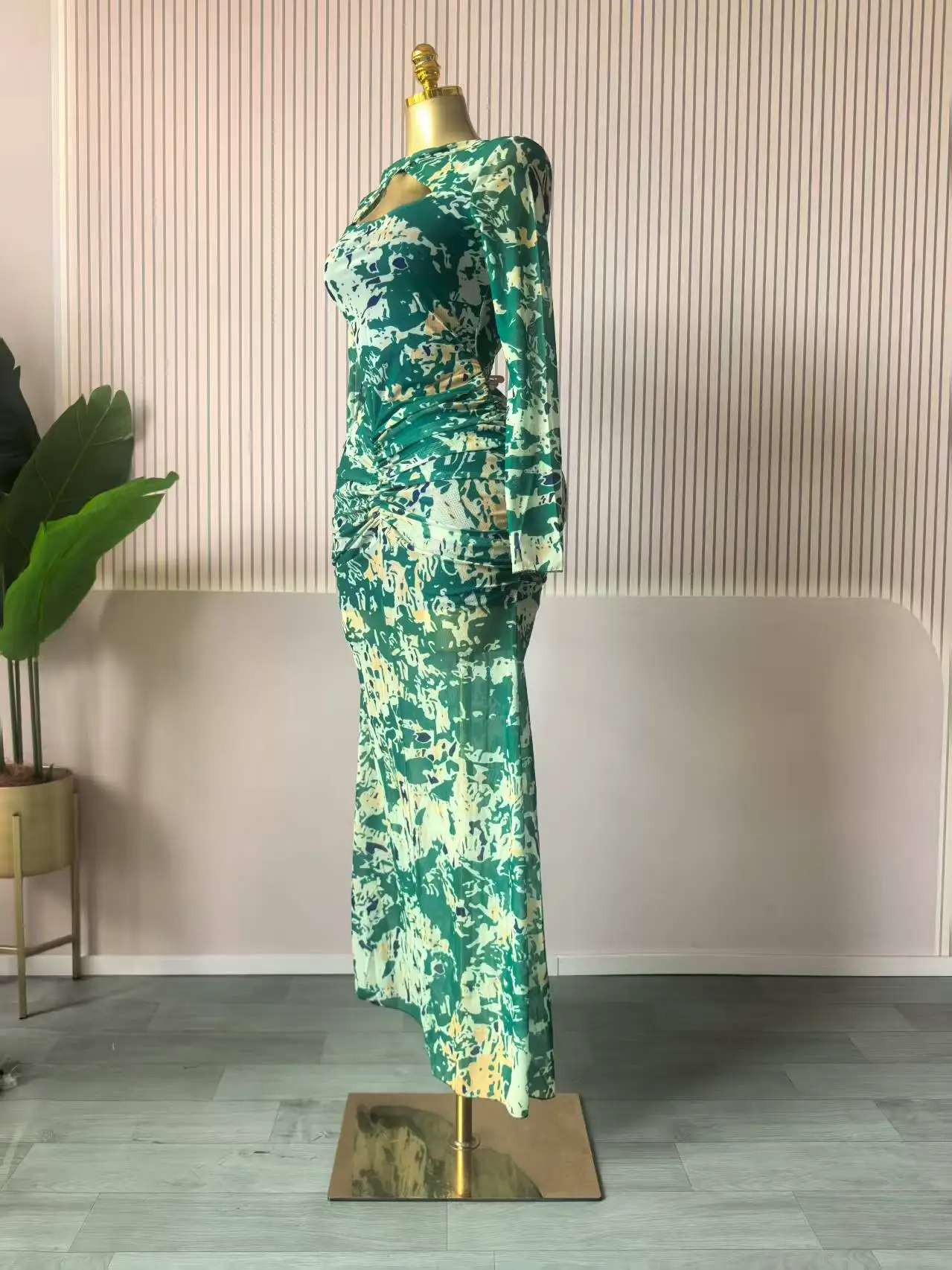 CM.YAYA Women Draped V-neck Cutout Front Ruched Stacked Bodycon Midi Long Maxi Dress 2025 Night Club Party Vestidos Sexy Dresses CM.YAYA Women Draped V-neck Cutout Front Ruched Stacked Bodycon Midi Long Maxi Dress 2025 Night Club Party Vestidos Sexy Dresses