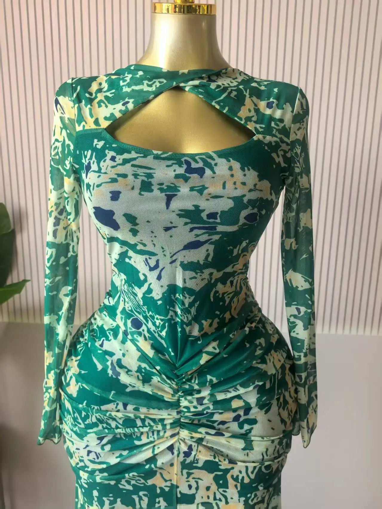 CM.YAYA Women Draped V-neck Cutout Front Ruched Stacked Bodycon Midi Long Maxi Dress 2025 Night Club Party Vestidos Sexy Dresses CM.YAYA Women Draped V-neck Cutout Front Ruched Stacked Bodycon Midi Long Maxi Dress 2025 Night Club Party Vestidos Sexy Dresses