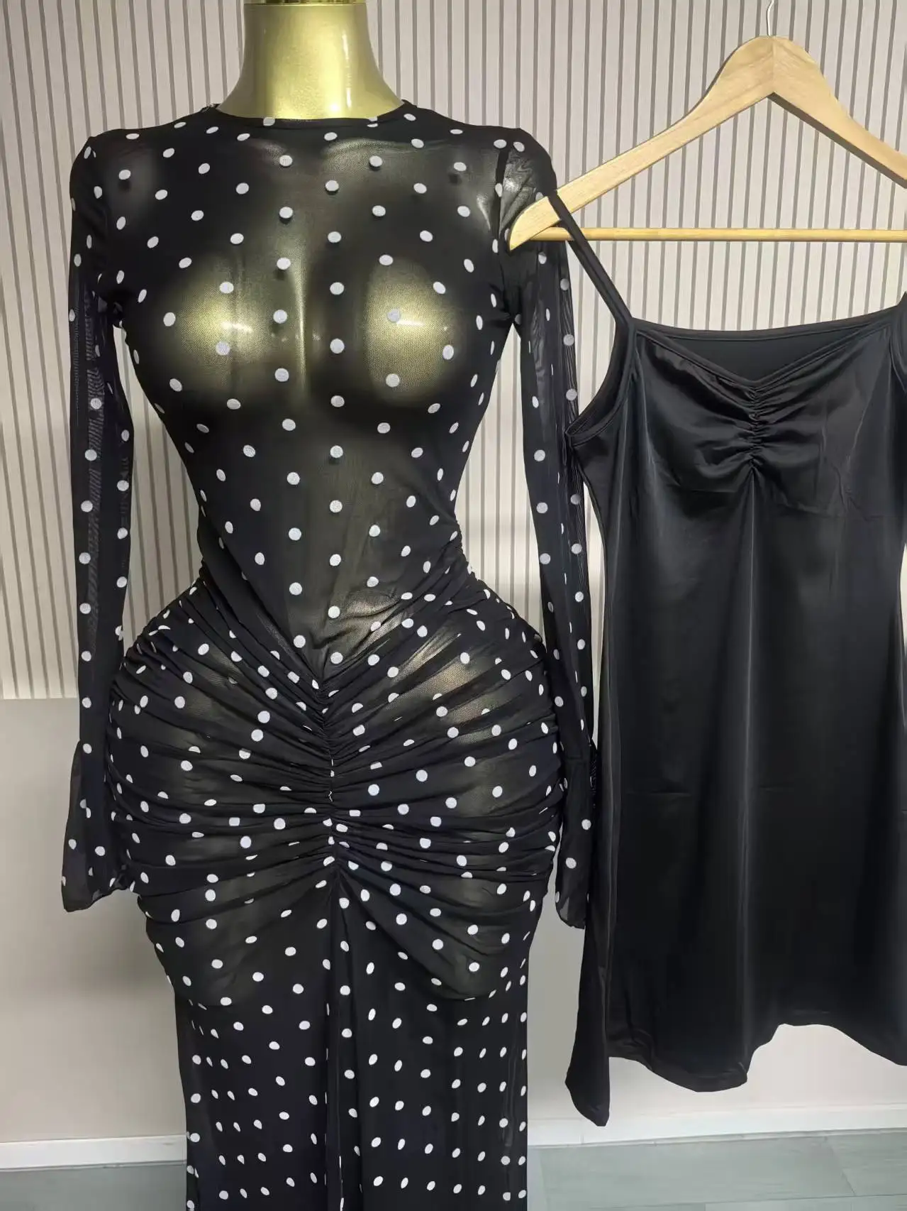 CM.YAYA Women Flare Long Sleeve Stacked Dot Mesh See Though with Lining Maxi Long Dress 2025 Evening Birthday Sexy Party Dresses CM.YAYA Women Flare Long Sleeve Stacked Dot Mesh See Though with Lining Maxi Long Dress 2025 Evening Birthday Sexy Party Dresses